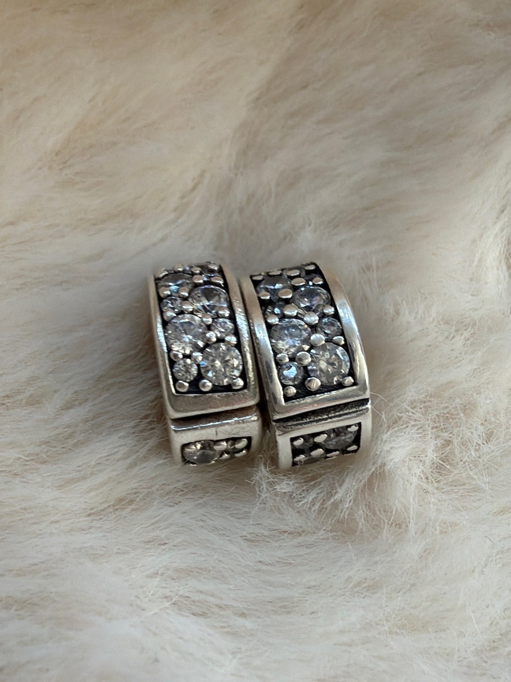 2 Pandora Clear Pave Clips